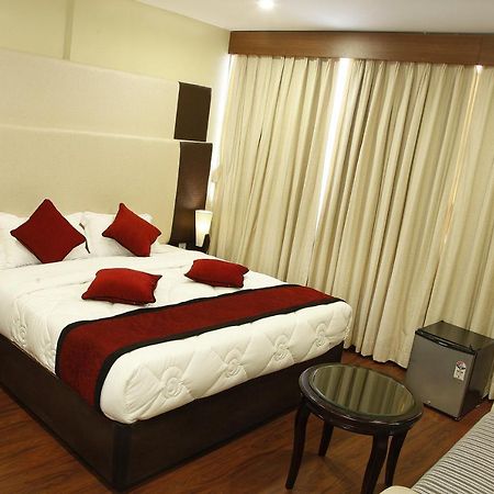 Hotel Meridian Suite Kathmandu Kamer foto