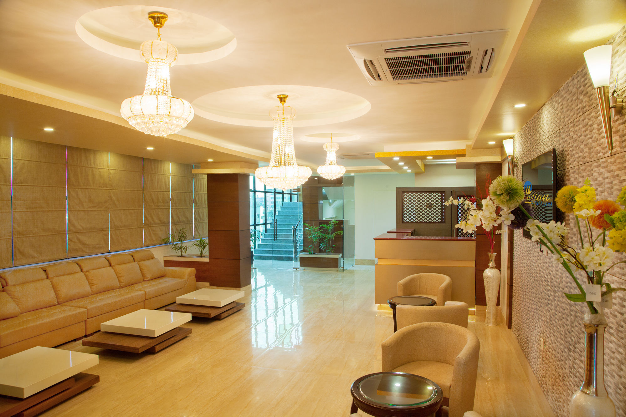 Hotel Meridian Suite Kathmandu Buitenkant foto