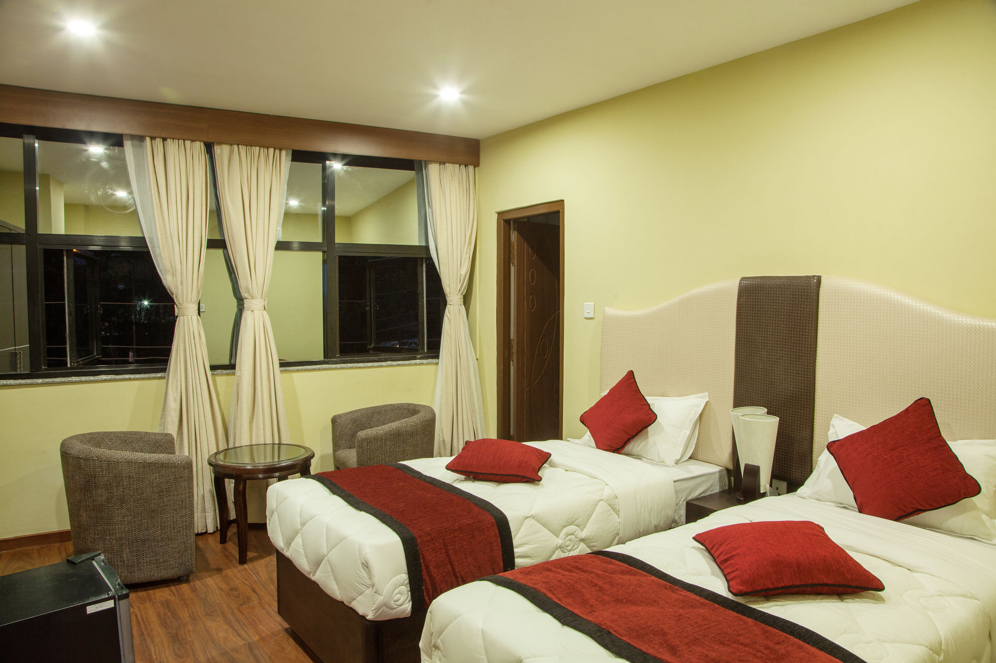 Hotel Meridian Suite Kathmandu Buitenkant foto