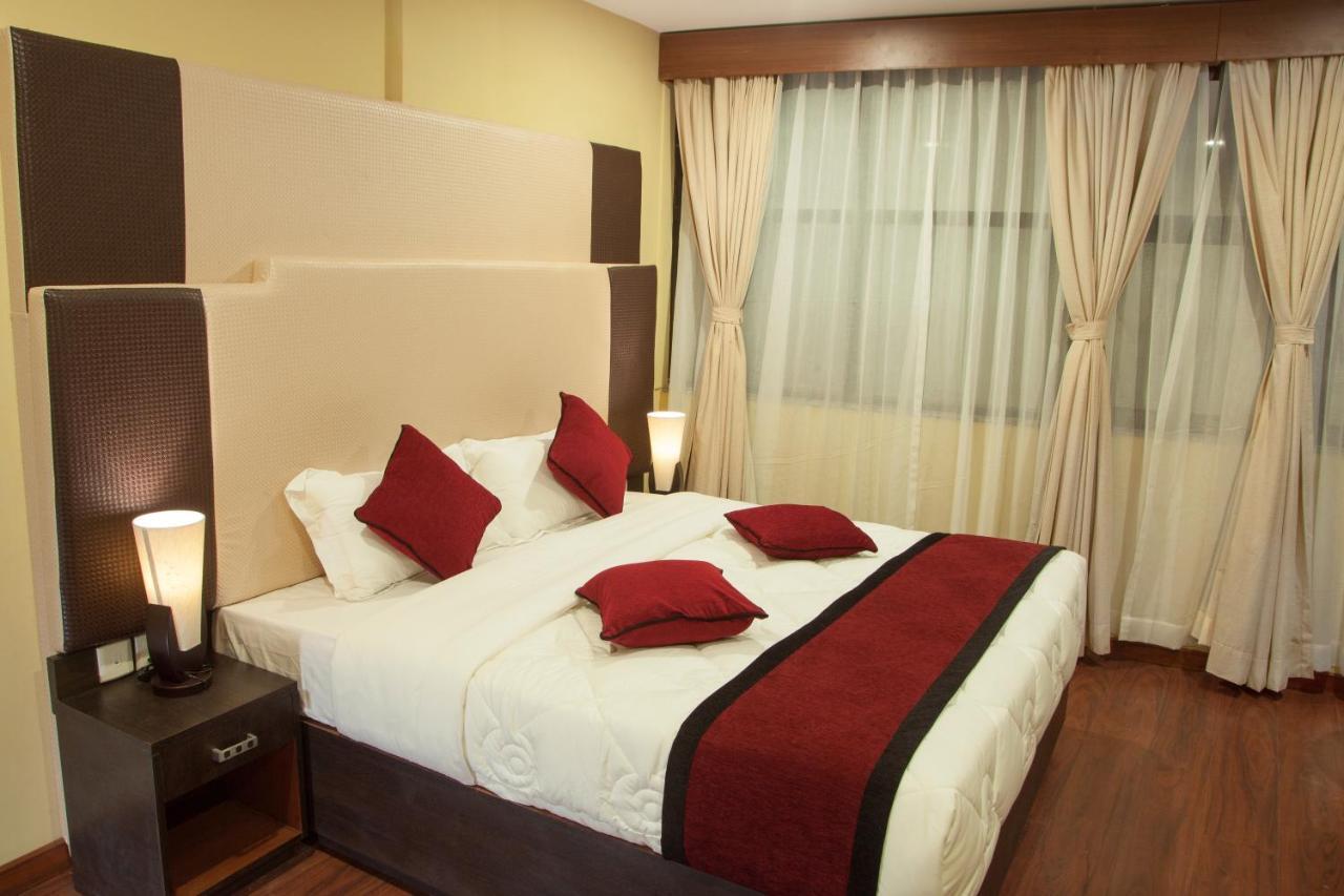 Hotel Meridian Suite Kathmandu Kamer foto